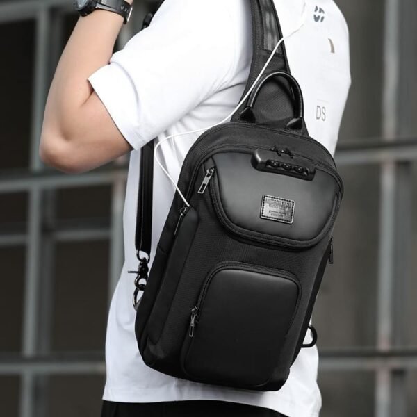 MOCHILA TRANSVERSAL MASCULINA USB ANTIFURTO - Image 2